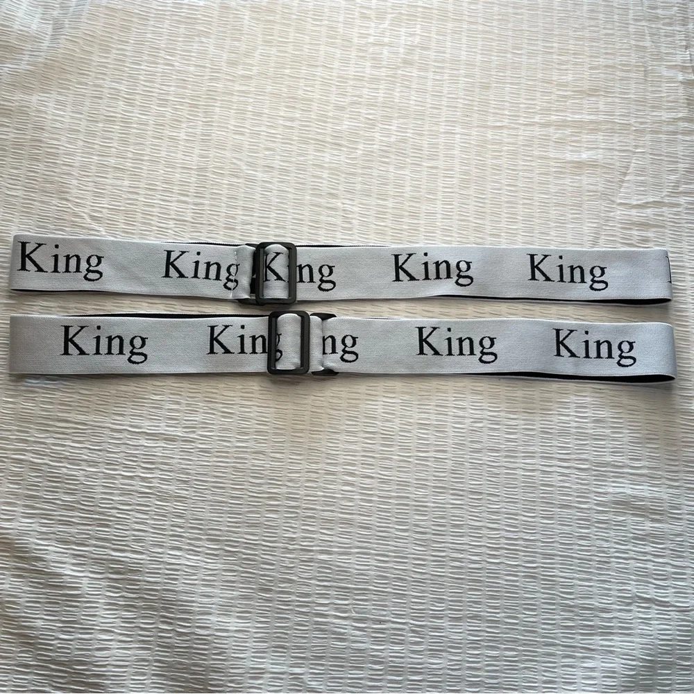 NEW King Straps NEVER used Bundle Closet organization Bed Sheets Blanket setof 2